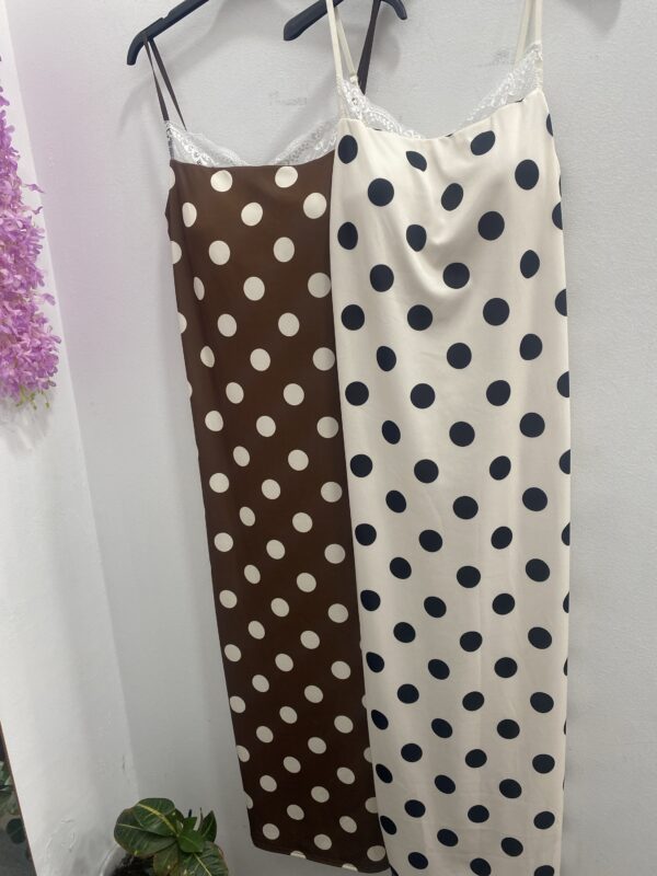 Vestido lunares